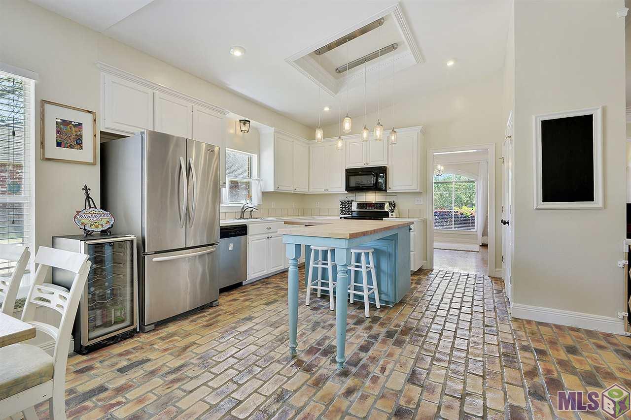 10637 Ridgebrook Avenue Baton Rouge, LA 70809 - Photo 5 of 14