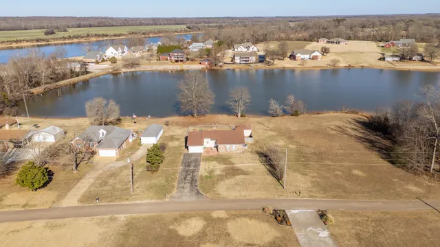 $325,000 | 336 Duck Drive, Savannah, TN 38372