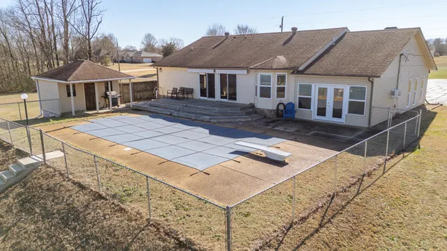 $325,000 | 336 Duck Drive, Savannah, TN 38372