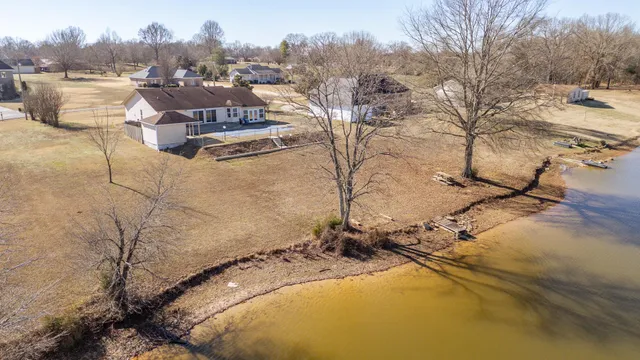 $325,000 | 336 Duck Drive, Savannah, TN 38372