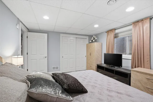 $695,000 | 10831 North Essex Drive, Mequon, WI 53092