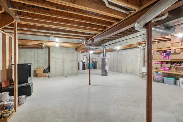 $695,000 | 10831 North Essex Drive, Mequon, WI 53092