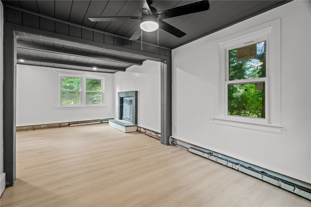 93 Peck Hill Road Johnston, RI 02919 - Photo 7 of 27 Gallery Image 7