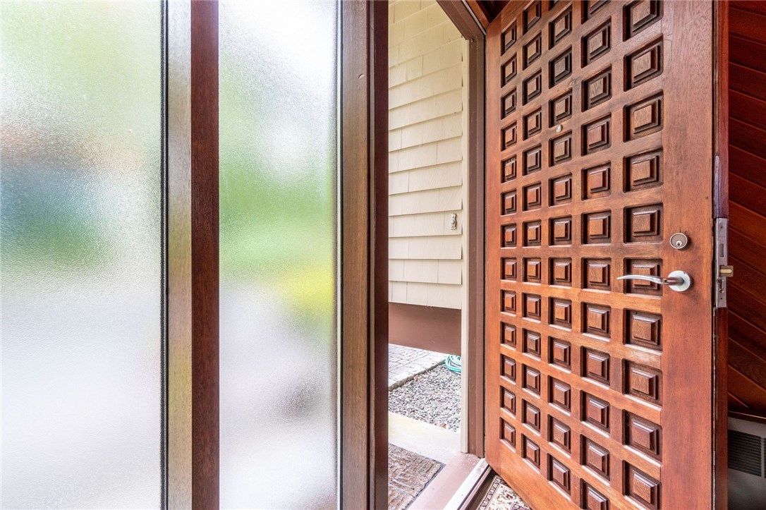 Entry house #1