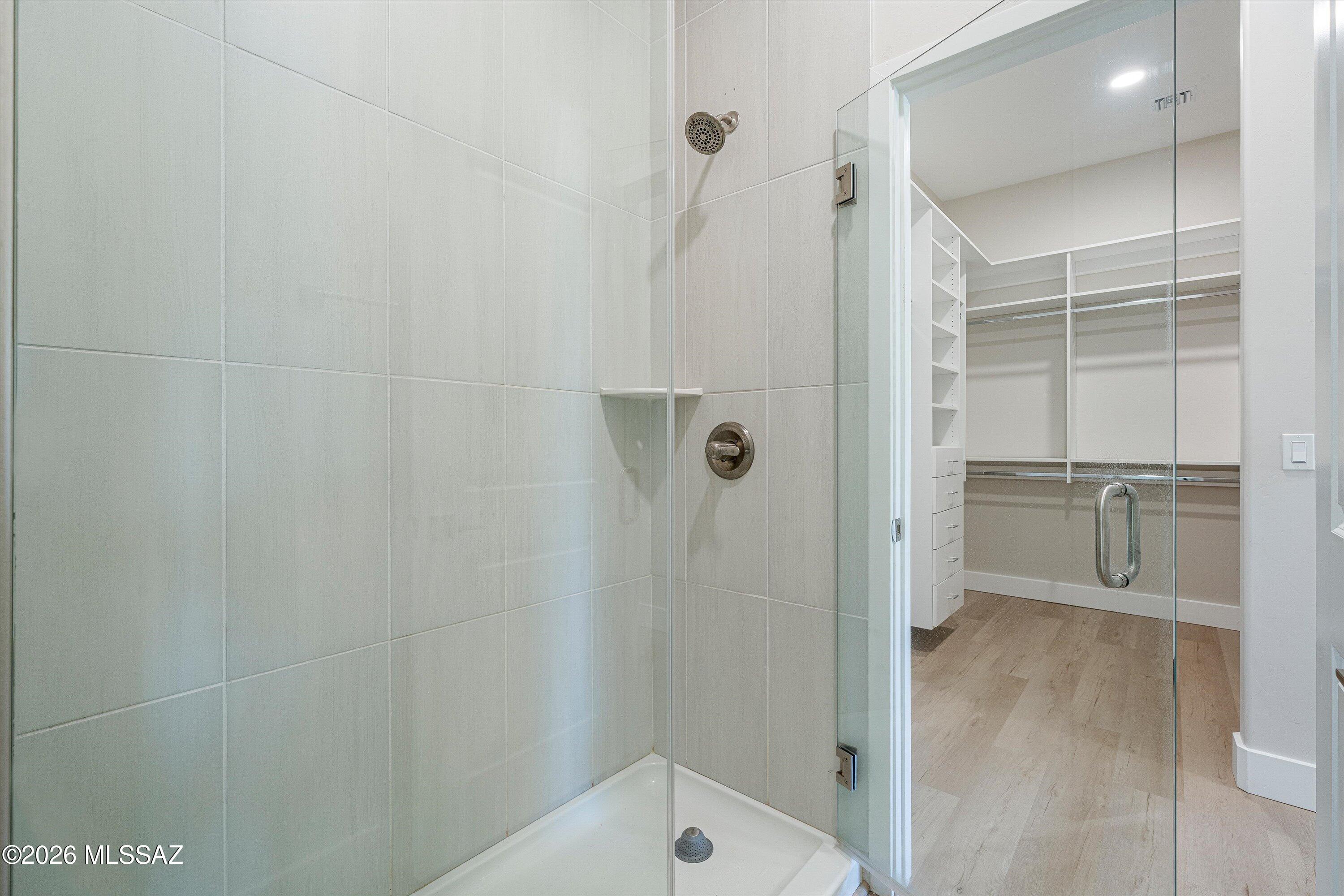 2042 East River Road, Unit 204 Tucson, AZ 85718 - Photo 22 of 28 20-Bathroom
