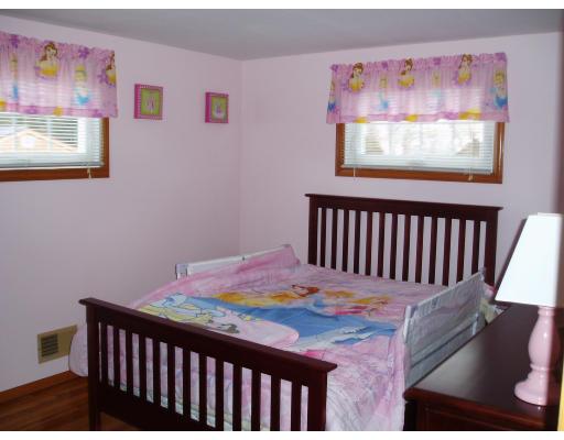 51 Burgess Road Somerset, MA 02726 - Photo 12 of 17 Gallery Image 12