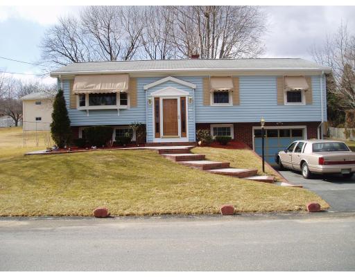 51 Burgess Road Somerset, MA 02726 - Photo 2 of 17 Gallery Image 2