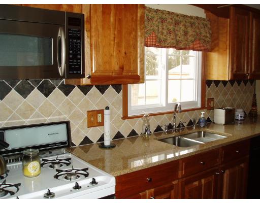 51 Burgess Road Somerset, MA 02726 - Photo 5 of 17 Gallery Image 5
