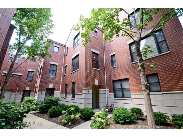 4048 North Clark Street, Unit H Chicago, IL 60613 - Photo 1 of 20