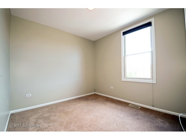 4048 North Clark Street, Unit H Chicago, IL 60613 - Photo 11 of 20