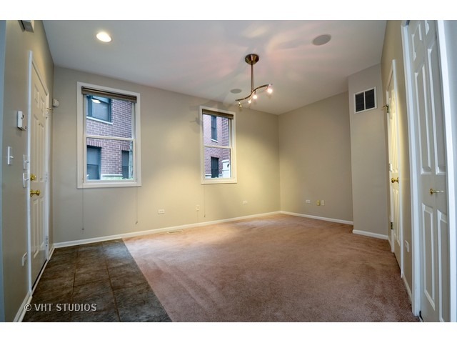 4048 North Clark Street, Unit H Chicago, IL 60613 - Photo 6 of 20