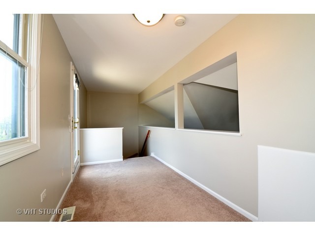 4048 North Clark Street, Unit H Chicago, IL 60613 - Photo 7 of 20