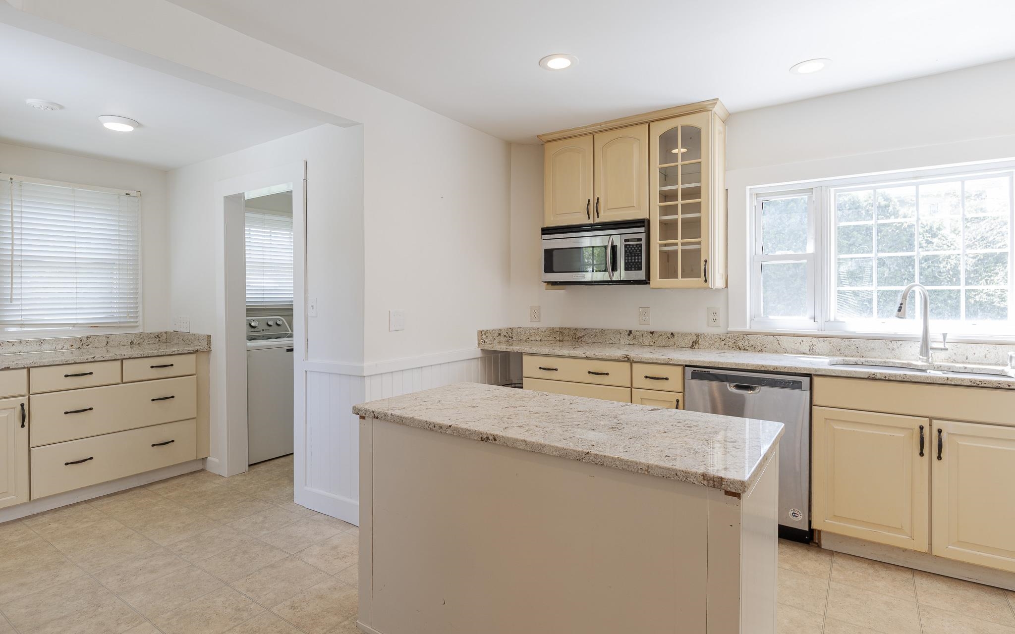 47 Baker Street Keene, NH 03431 - Photo 16 of 45