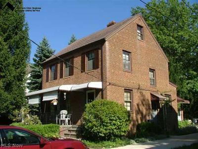 825 Woodview Road Cleveland, OH 44121 - Photo 1 of 1