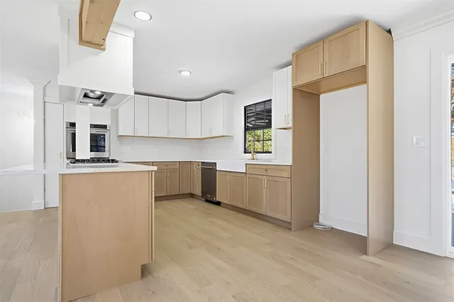 $429,000 | 204 Parkview Drive, Bloomington, IL 61701