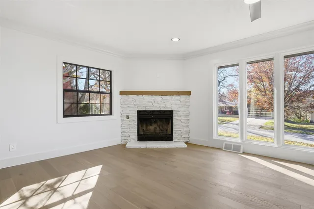 $429,000 | 204 Parkview Drive, Bloomington, IL 61701