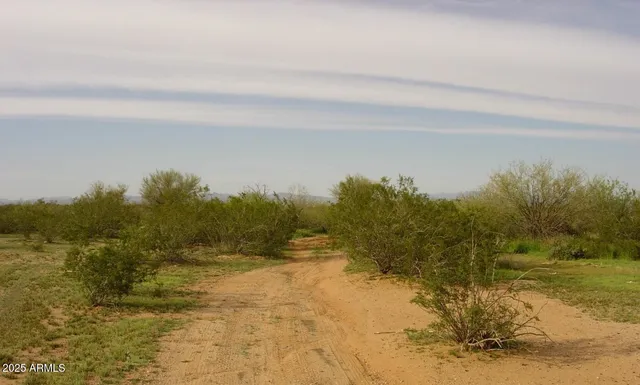 $27,947 | 65253 Highway 60, Salome, AZ 85348