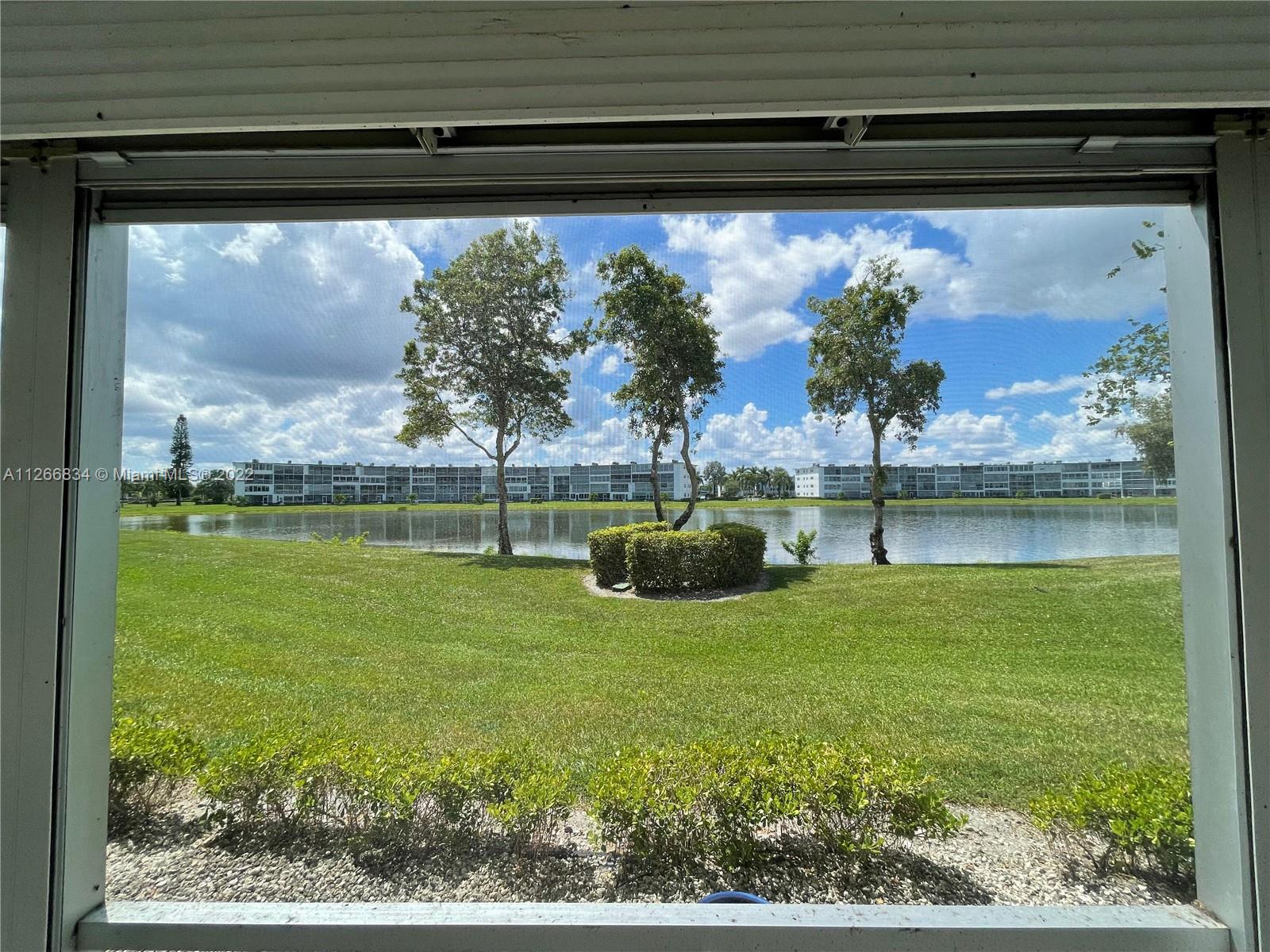 1084 Guildford East Boca Raton, FL 33434 - Photo 33 of 34