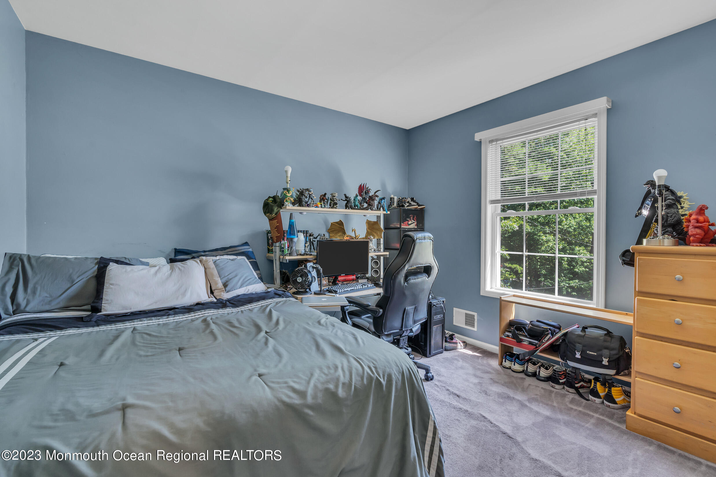 505 Leesville Road Jackson, NJ 08527 - Photo 27 of 58 a bed room with furniture and a window