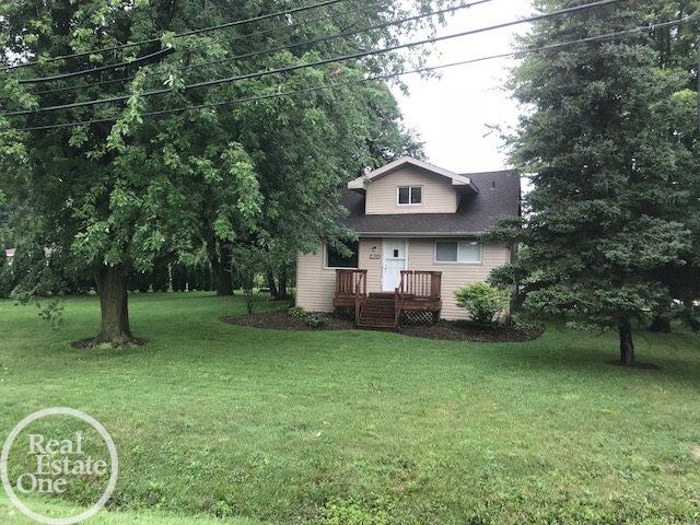 54985 Ridge Road New Baltimore, MI 48047 - Photo 4 of 42 31357341-3.JPG