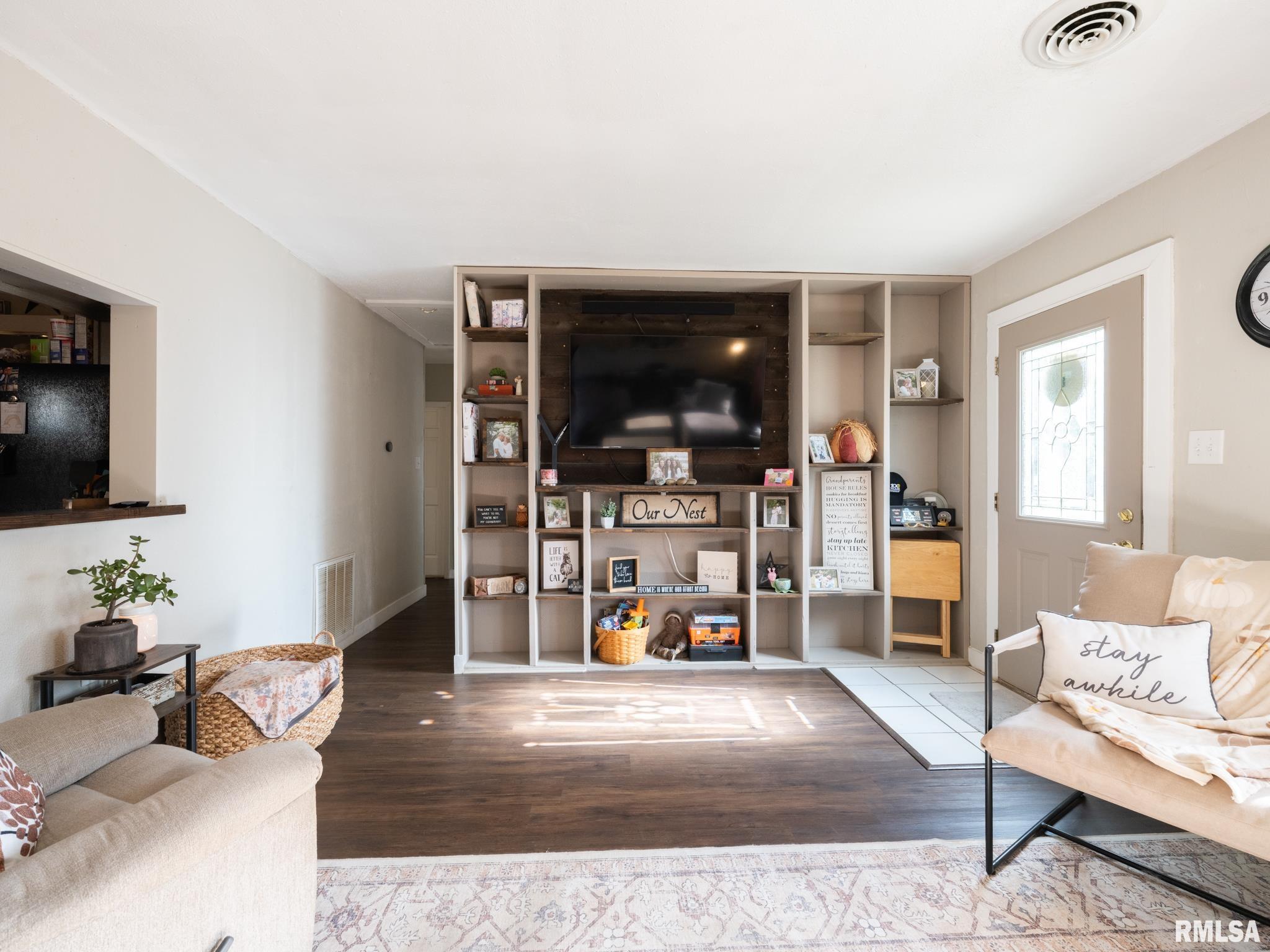 105 Radisson Road Marquette Heights, IL 61554 - Photo 6 of 48 Gallery Image 6