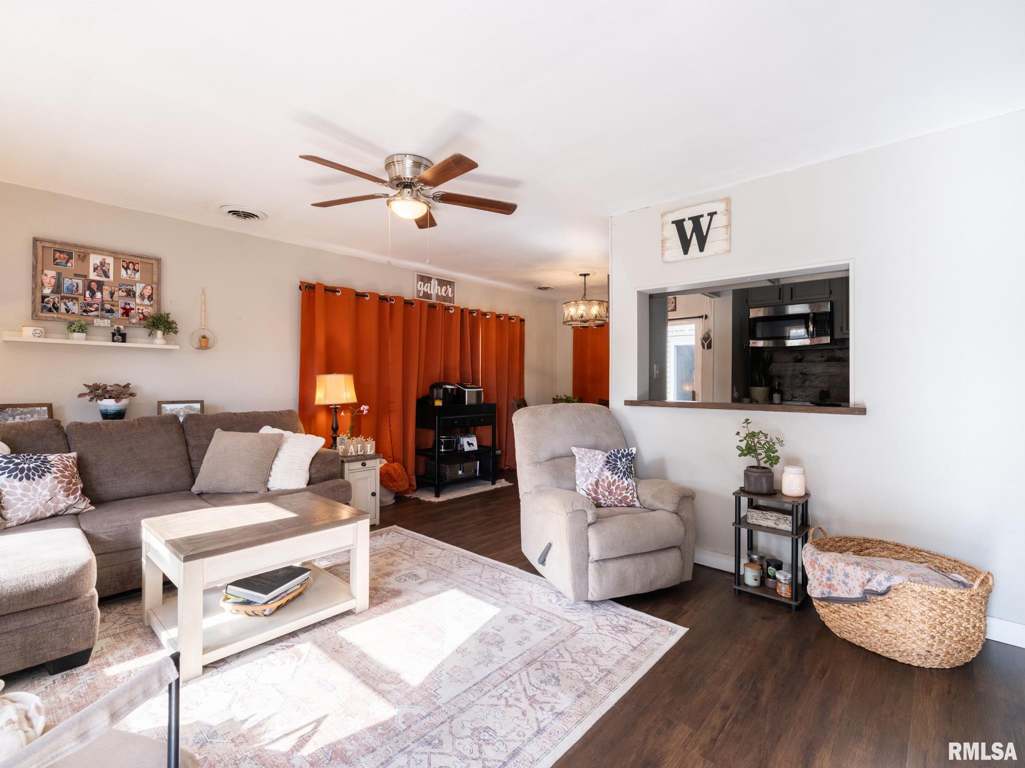 105 Radisson Road Marquette Heights, IL 61554 - Photo 7 of 48 Gallery Image 7