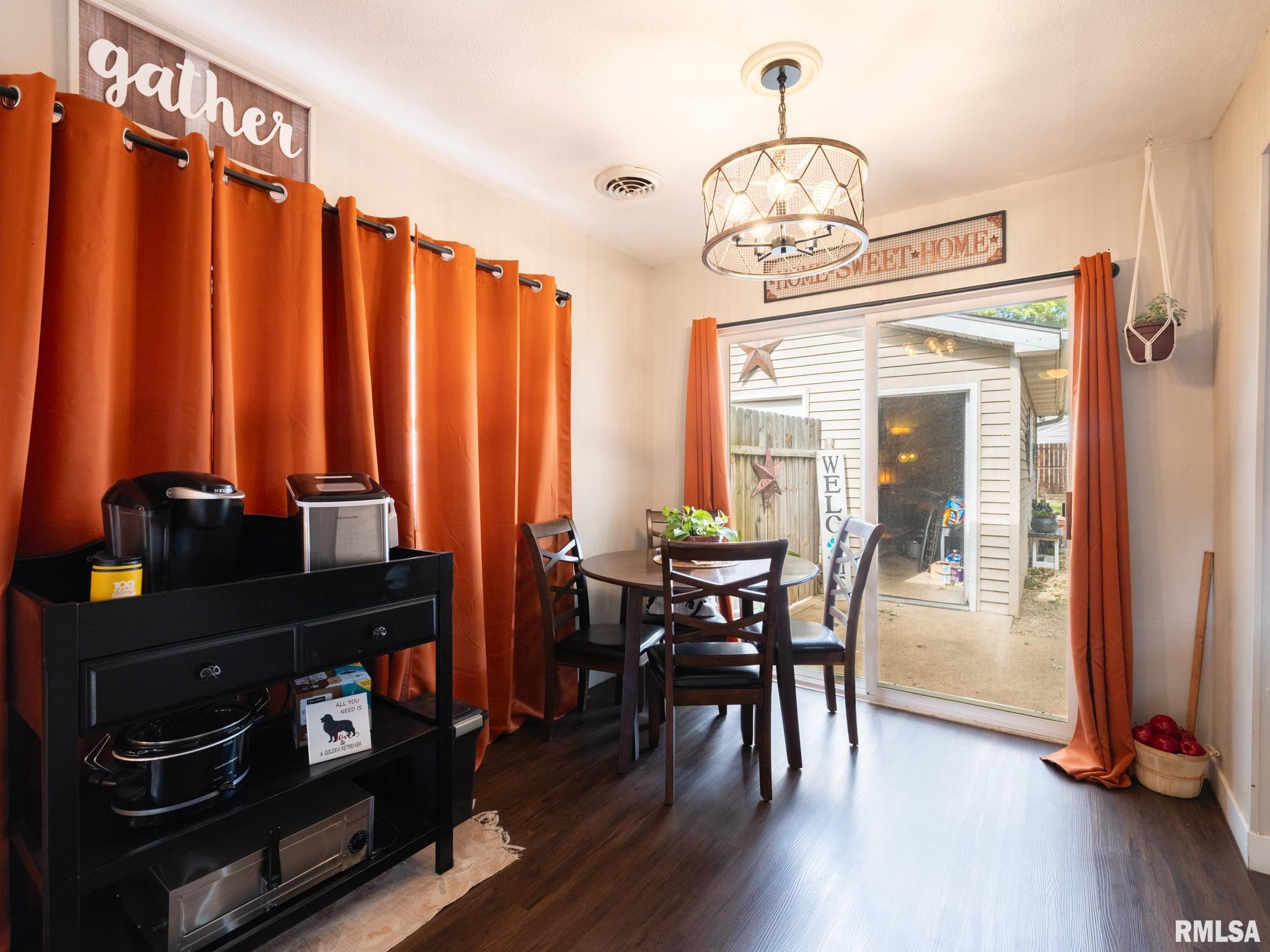 105 Radisson Road Marquette Heights, IL 61554 - Photo 9 of 48 Gallery Image 9