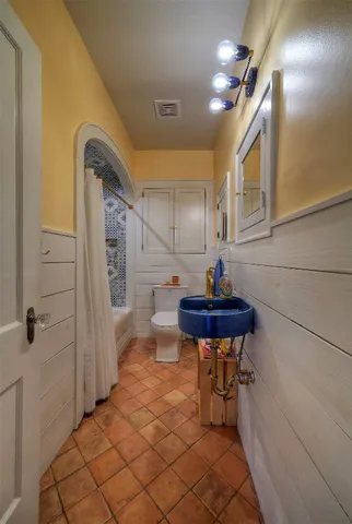 $5,900 | 1704 Alameda Drive, Austin, TX 78704