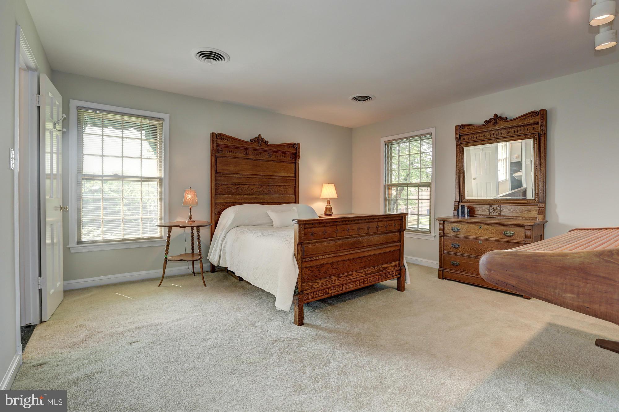10005 Kendale Road Potomac, MD 20854 - Photo 20 of 30 Bedroom