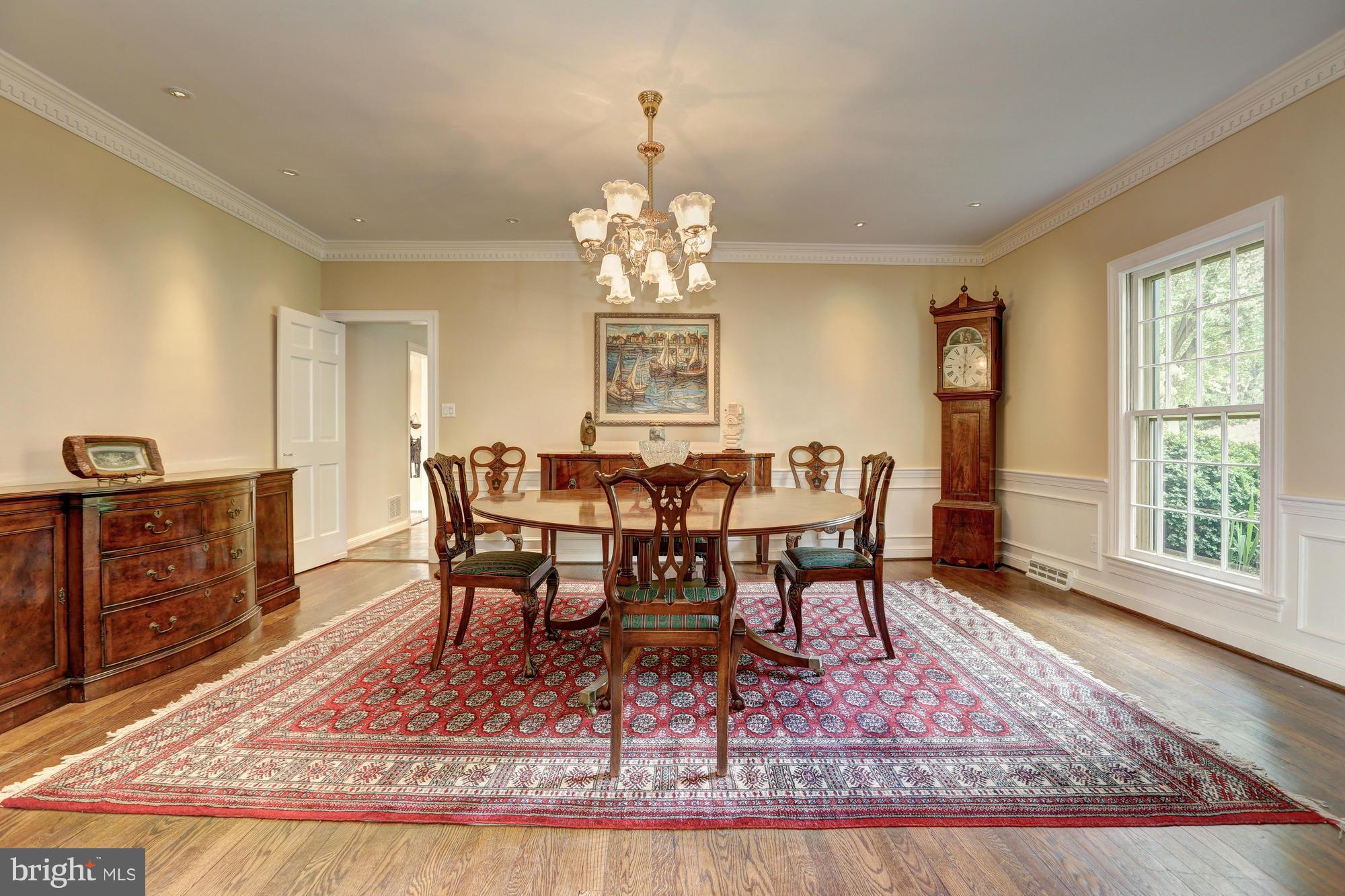10005 Kendale Road Potomac, MD 20854 - Photo 9 of 30 Dining Room