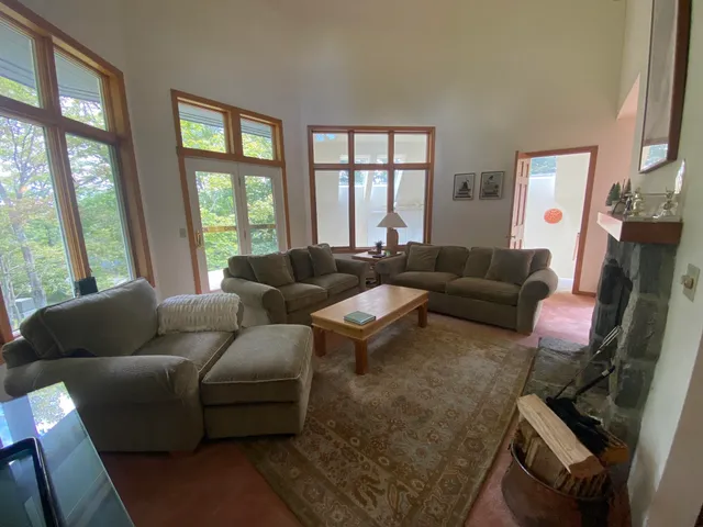 $529,000 | 11 Dutchman Lane, Unit 4A, Wilmington, VT 05363