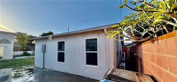 $2,000 | 11855 Nava Street, Norwalk, CA 90650