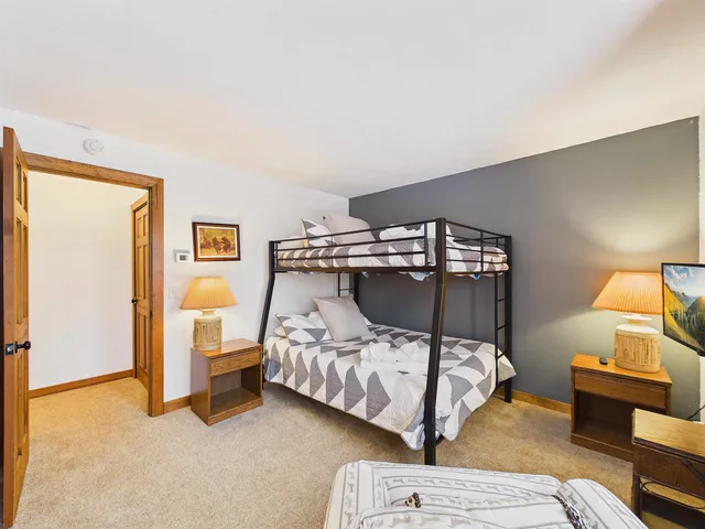 $889,000 | 77 Timberline Road North, Unit C1, Killington, VT 05751