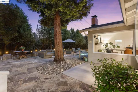 $1,579,000 | 5736 Medallion Court, Castro Valley, CA 94552