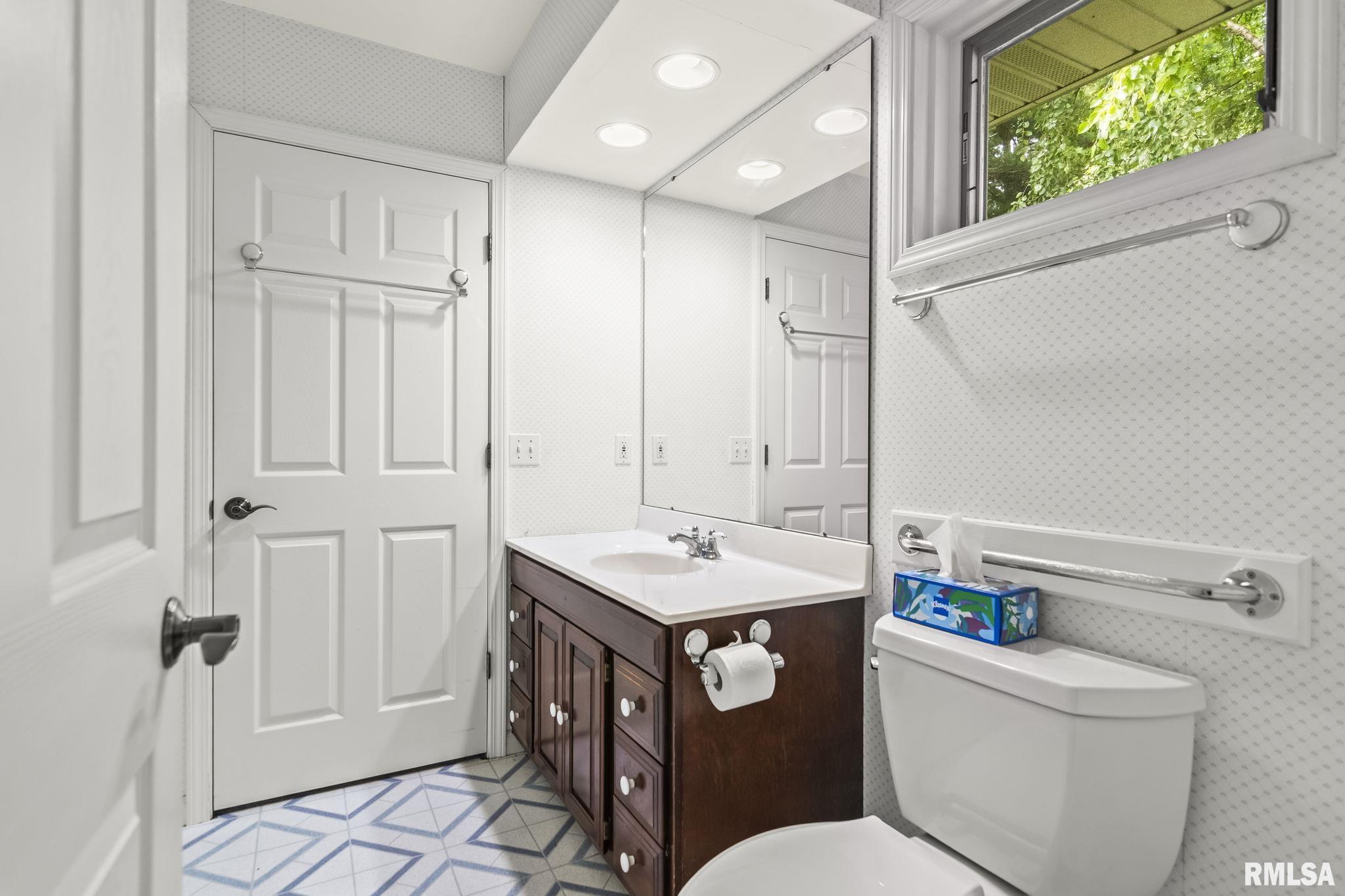 47 Aspen Road Pleasant Plains, IL 62677 - Photo 18 of 38 Gallery Image 18