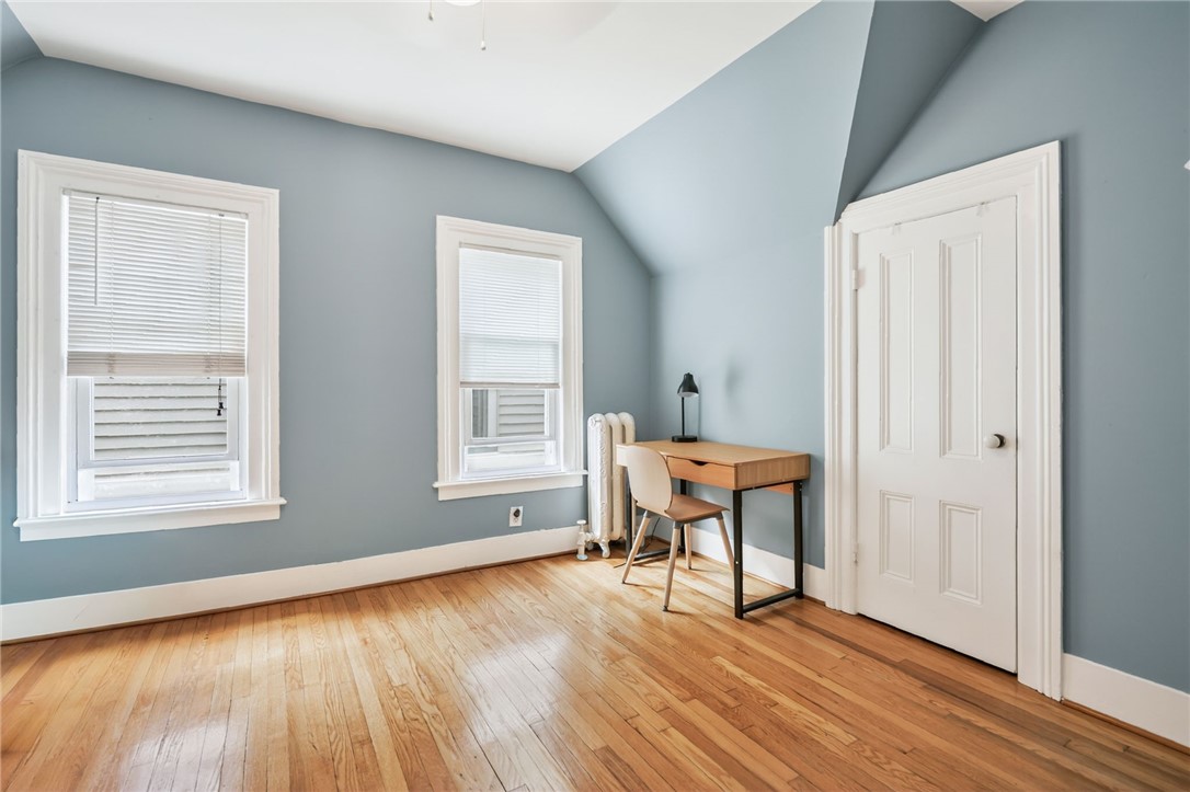 36 Cambridge Street Rochester, NY 14607 - Photo 3 of 19