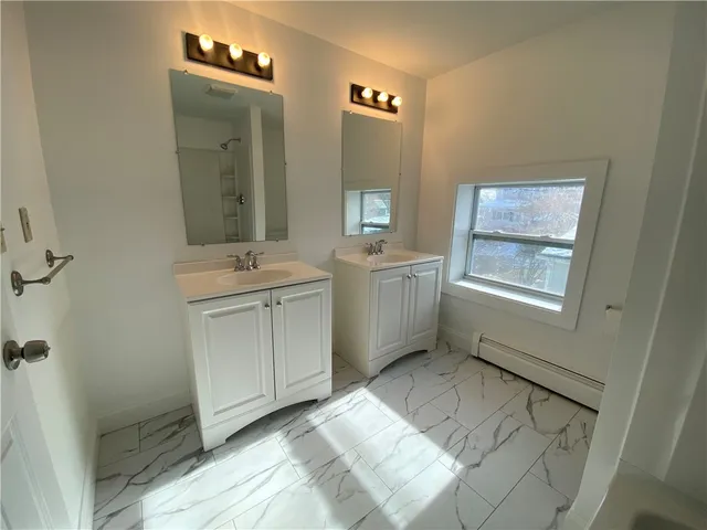 $2,600 | 16 Clearview Avenue, Unit B, Portsmouth, RI 02871