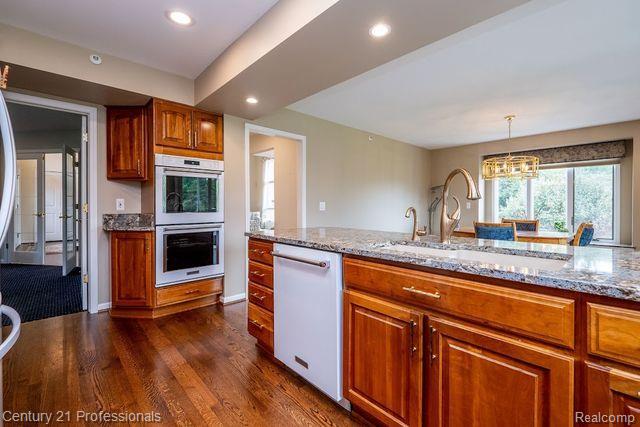 877 Jack Pine Drive Rochester, MI 48306 - Photo 23 of 72 Gallery Image 23
