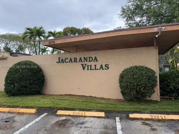 $230,000 | 8851 North New River Canal Road, Unit 21E, Plantation, FL 33324