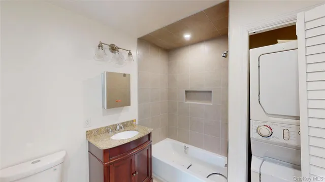 $4,100 | 24 5th Street, Unit 2, New Rochelle, NY 10801