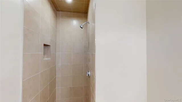 $4,100 | 24 5th Street, Unit 2, New Rochelle, NY 10801