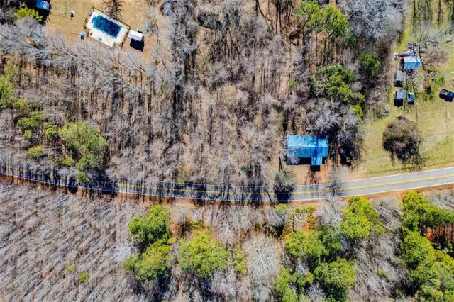 a view of outside area