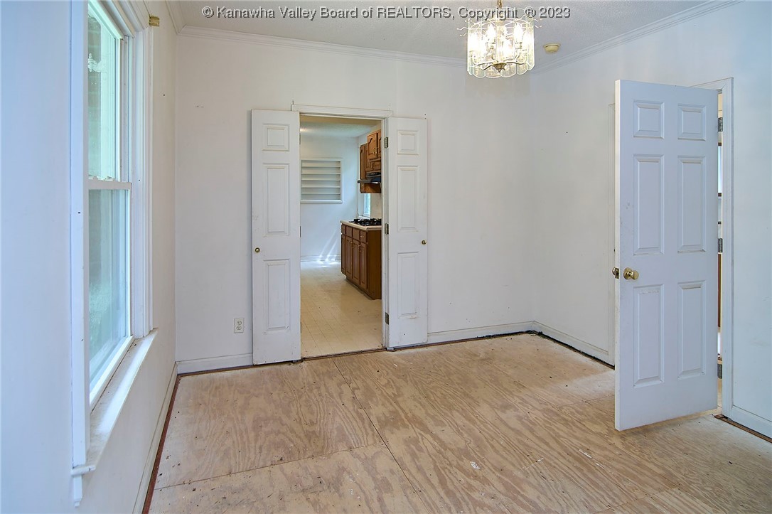 517 Linden Road Charleston, WV 25314 - Photo 10 of 45 Dining Room