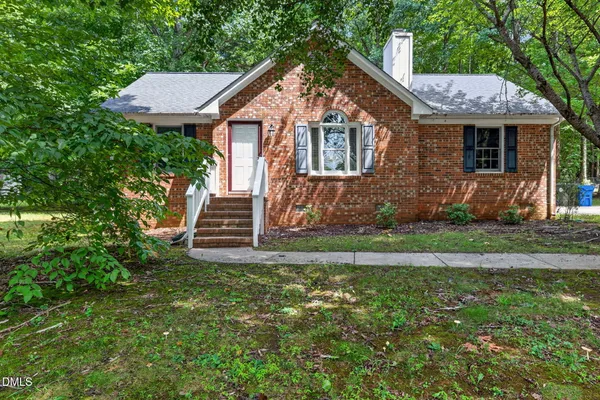 $1,700 | 1249 Skyview Drive, Mebane, NC 27302