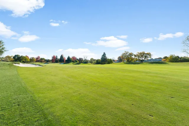 $785,000 | 2147 Fargo Boulevard, Geneva, IL 60134