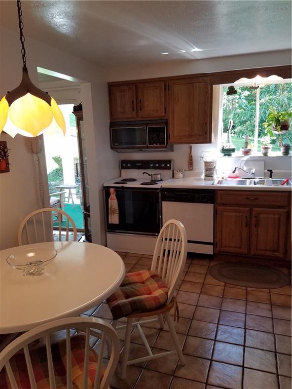 255 Gass Road Pittsburgh, PA 15229 - Photo 8 of 25 Gallery Image 8