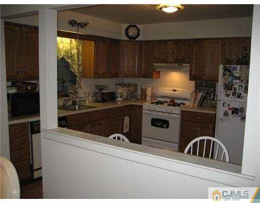 3304 Stonehedge Road Edison, NJ 08820 - Photo 2 of 10 Gallery Image 2