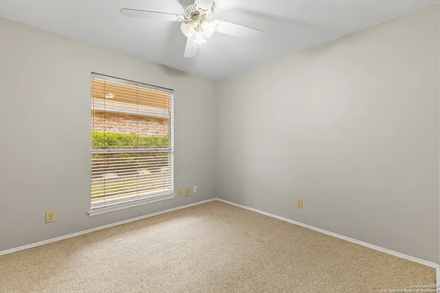 $279,500 | 133 Bolerio Drive, Universal City, TX 78148