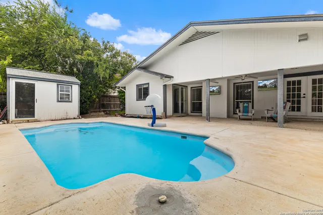 $279,500 | 133 Bolerio Drive, Universal City, TX 78148