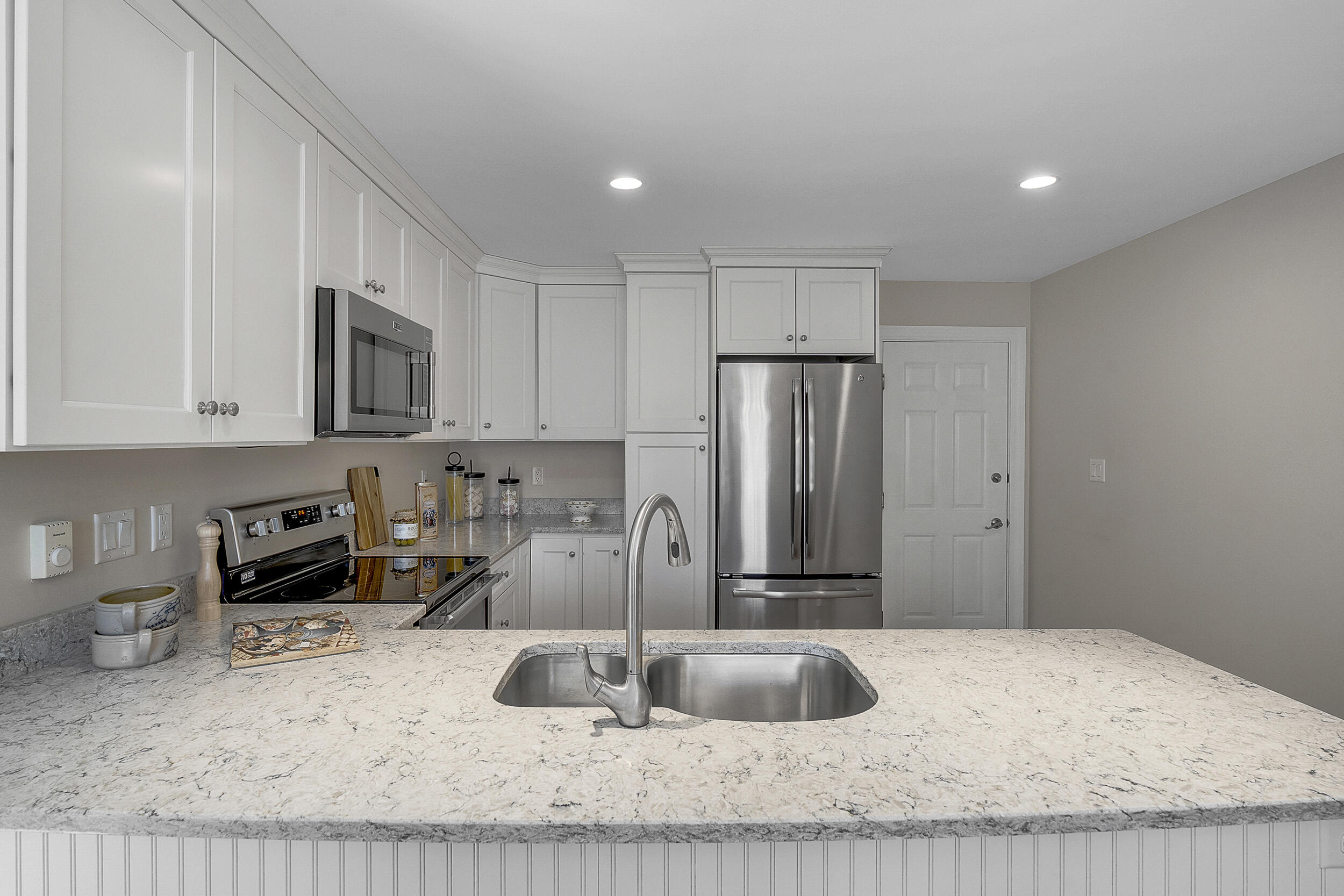 65 Pine Point Road, Unit 12 Scarborough, ME 04074 - Photo 3 of 31 6_65pinepoint12-1
